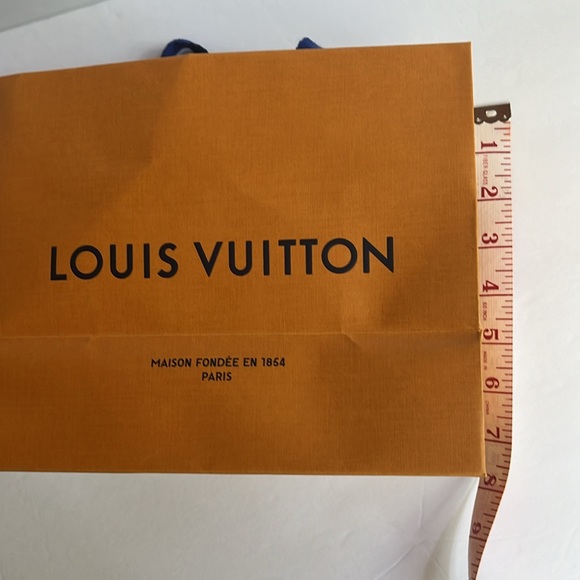 Louis Vuitton LV Shopping Tote - Picture 7 of 10